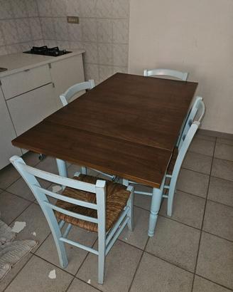 Tavolo + sedie