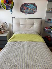 Letto singolo con doghe e materasso