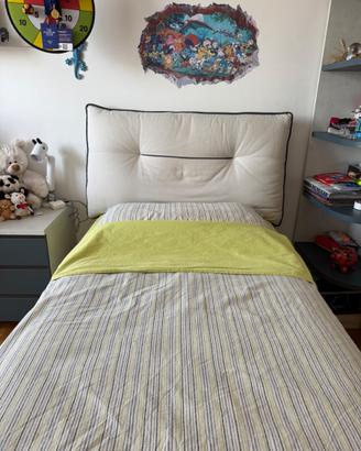 Letto singolo con doghe e materasso