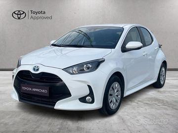 TOYOTA Yaris 1.5 Hybrid 5 porte Active