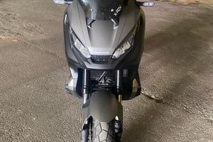 Motocicletta Honda xadv
