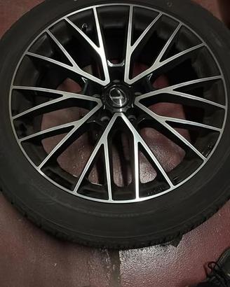 Gomme estive con cerchio Lexus