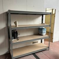 Scaffali - Magazzino