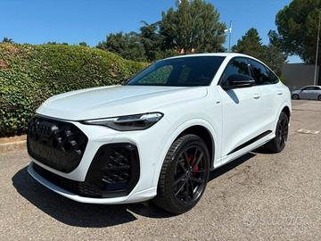 AUDI Q5 SPB Sportback TDI quattro S line NAVI -