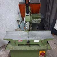 Troncatrice per legno