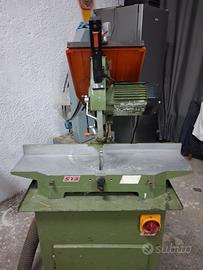 Troncatrice per legno