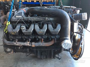 Motore Scania 144 530