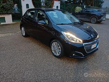 Peugeot 208 BENZ - GPL 2018