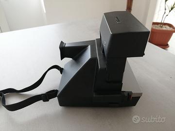 macchina fotografica polaroid