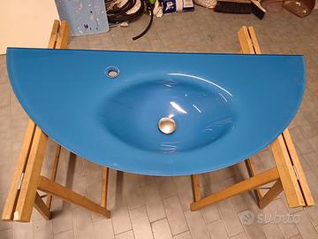Lavabo in vetro