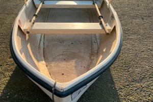 Barca in vetroresina