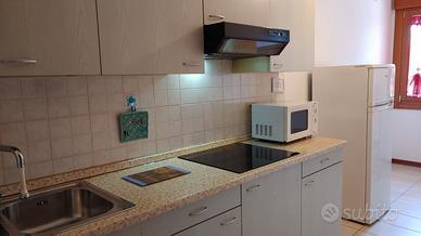 AMPIO CON 2 CAMERE 150m SPIAGGIA LEVANTE