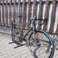 Giant Revolt Advanced Gravel