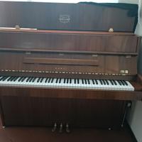 Pianoforte  kawai CE-8