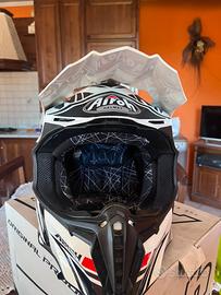 Casco  più accessori
