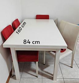 Tavolo Bianco Allungabile (fino a 238cm) + 4 Sedie