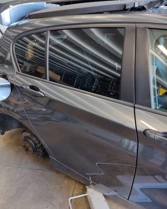 Porta posteriore dx BMW 118 del 2011