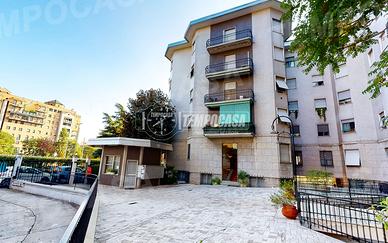 AMPIO TRILOCALE DI 100 MQ CON BALCONE