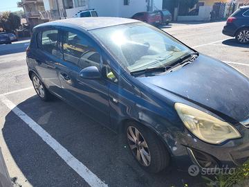 Opel corsa D 1.2 gpl