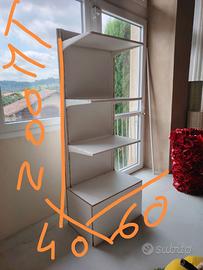 Mobile scaffale con cassapanca