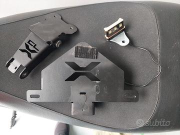 porta targa cf moto 700 heritage