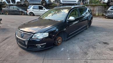 VOLKSWAGEN PASSAT 2005 SOLO PER RICAMBI