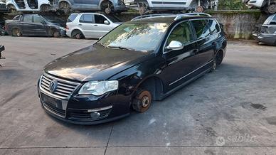 VOLKSWAGEN PASSAT 2005 SOLO PER RICAMBI