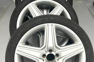 Cerchi in lega compreso le gomme