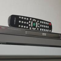 LETTORE DVD DIVX MP3 CD VCD SVCD AVI WMA MPEG2-4 