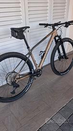 mtb orbea in carbonio