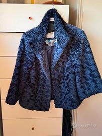 Cappa in pelliccia sintetica color blu