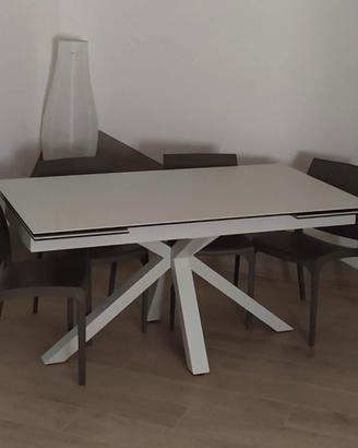 Tavolo vetroceramica