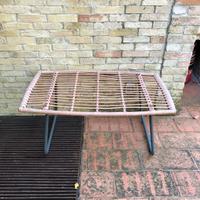 Tavolo finto bambu’