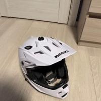 casco da motociclista nuovo
