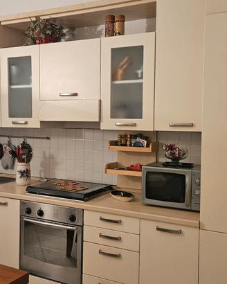 ARREDAMENTO COMPLETO, SEMINUOVO ,SOGGIORNO ,CUCINA