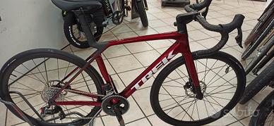 Trek Madone SL6  AXS  Gen 8