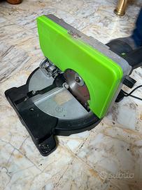 Sega circolare con lama Build Worker bms 1050 210