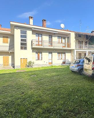 Stabile - Palazzo a Cossano Canavese 12 locali