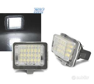 LUCI TARGA A LED MERCEDES W204 W205 W212 W221 W222