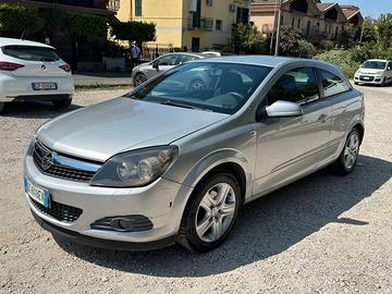 Astra Gtc 1.7 sport 2010