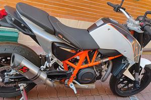 KTM DUKE 690 