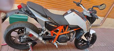 KTM DUKE 690 