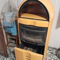 Stufa a legna con forno per pizza