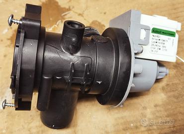 Whirlpool pompa scarico Askoll per lavatrice