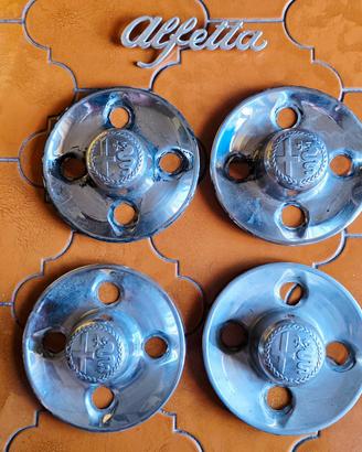 Borchie coppette Alfetta Alfa Romeo scritta