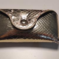 Custodia occhiali porta occhiali oro