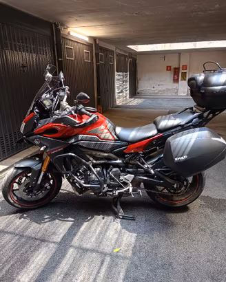 Tracer 900