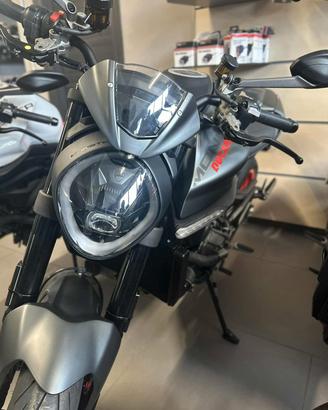 Ducati Monster 937 GRIGIA