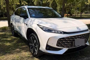 MG HS luxury cambio automatico