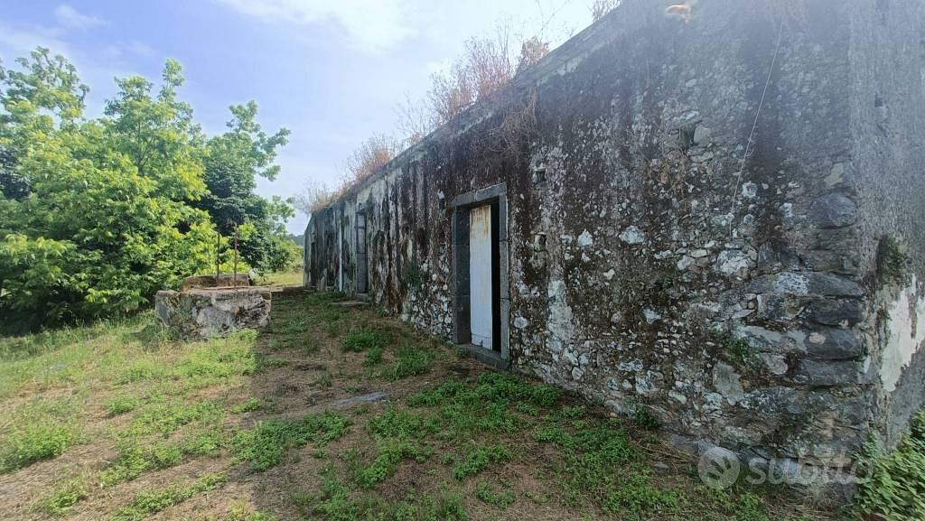 Rustico / Casale di 157 m² con 4 locali a Giarre - Vista 5